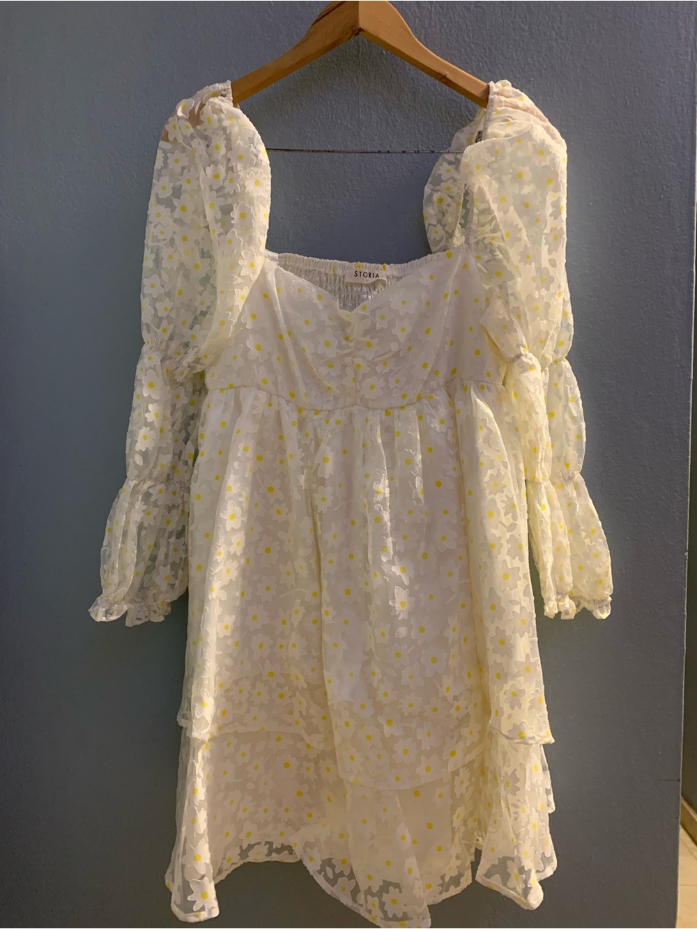 Storia White & Yellow Daisy Tiered Dress